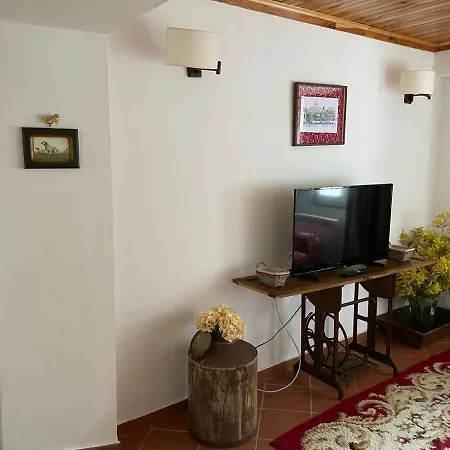 Apartment Happy Chicken, Small Farm Serra Da Estrela Gouveia (Guarda)